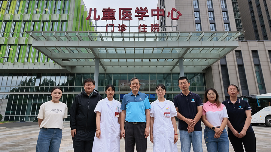 gigadevice-shuidi-foundation-visit-hydrocephalus-children-families.jpg